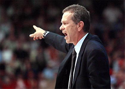 Μάχη Στιβ Γιατζόγλου με Γιάννη Ιωαννίδη