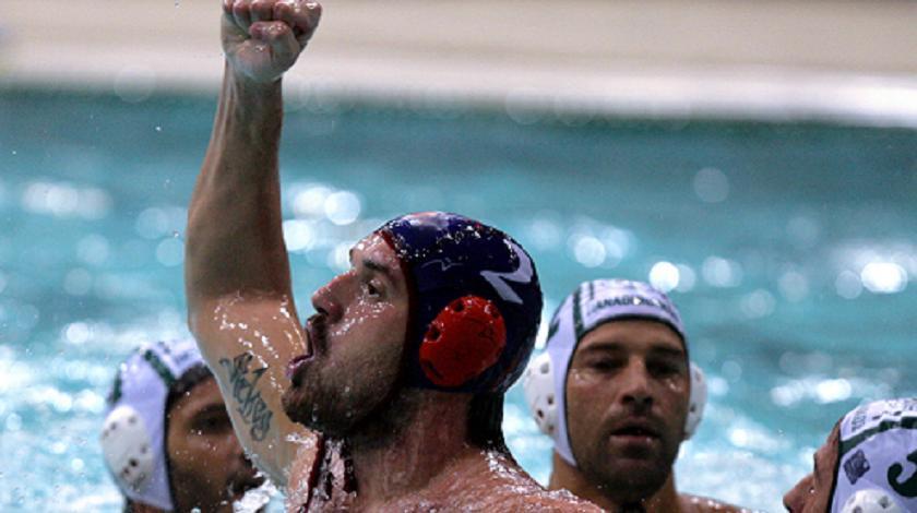 Δεύτερος και περιμένει…