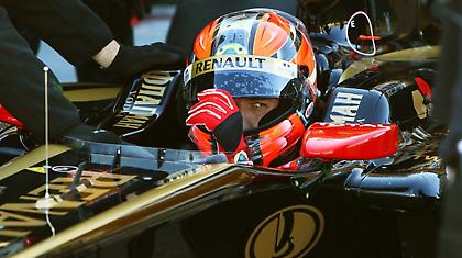 Ακόμη περιμένουν στην Renault