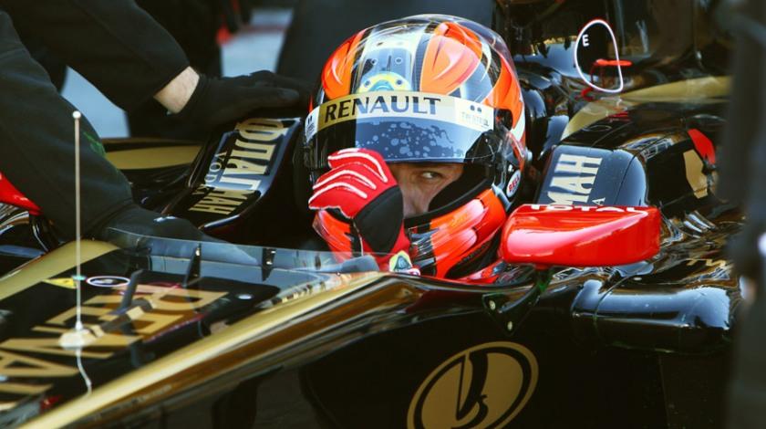 Ακόμη περιμένουν στην Renault