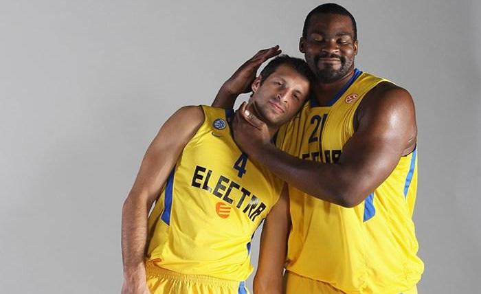 Η σοφία του Παπαλουκά και η αγκαλιά του «Σόφο»