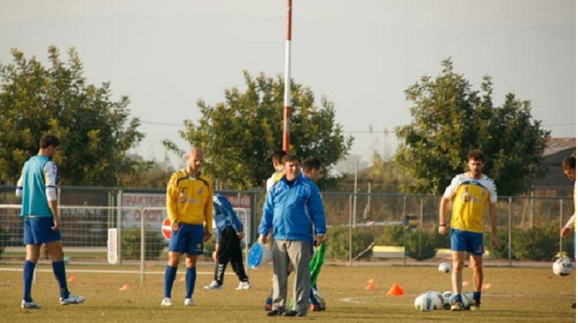 Εκτός μόνο ο Καραμαλίκης