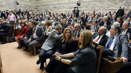 Το δημοψήφισμα έφυγε, η ρευστότητα παραμένει