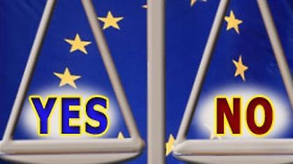 Ναι στο ευρώ, όχι στο Δημοψήφισμα
