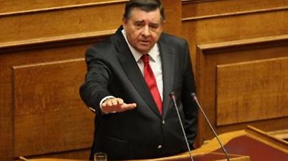 Καρατζαφέρης: «Ζείτε στον αστερισμό της παράνοιας»