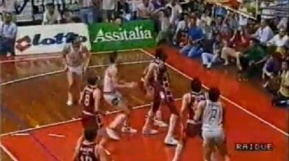 Ξύλο και των γονέων (video)