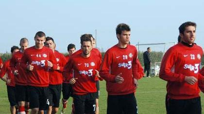 Μια απουσία για Ουζουνίδη