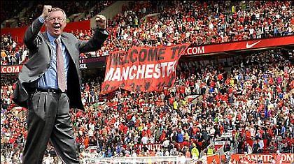 Το «Ολντ Τράφορντ» φορά τα καλά του