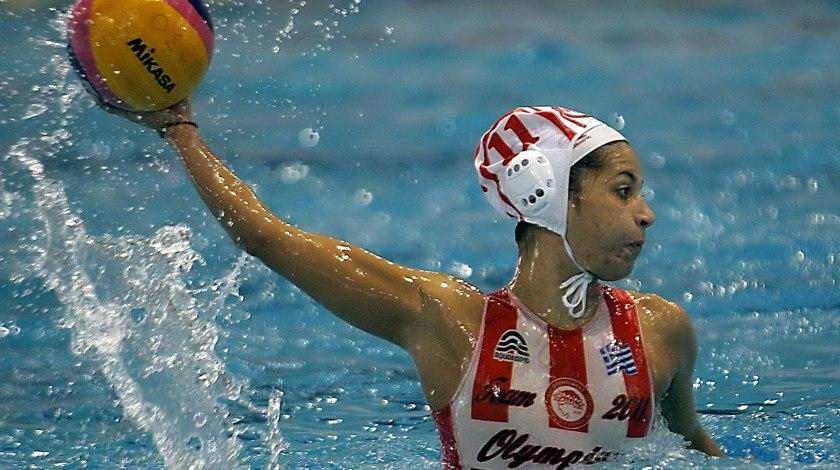 Εύκολη νίκη για τις «ερυθρόλευκες»