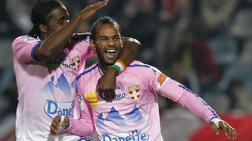 Γιατί έπαψες πρωταθλήτρια να θυμίζεις…