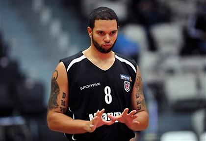 Με Ντερόν οδηγό πήρε το ντέρμπι