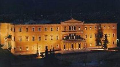 Η νύχτα βγάζει πρωθυπουργό;