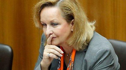 Πολύ μεγάλη για να διασωθεί η ιταλική οικονομία