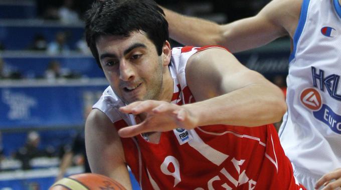 Σερμαντίνι: «Κοιτάμε μόνο τον Ολυμπιακό»