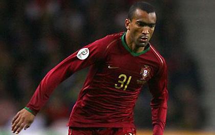 Μποσίνγκουα: «Δεν ξαναπαίζω εθνική με τον Μπέντο»