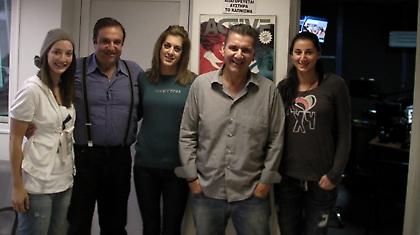 Σερβίς στον ΝοvaΣΠΟΡ FM 94,6 (pics)