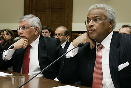 Στο τραπέζι και πάλι για το lockout