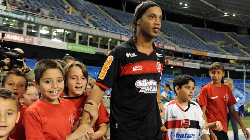 Ροναλντίνιο πασά μου; Ευχαρίστως!