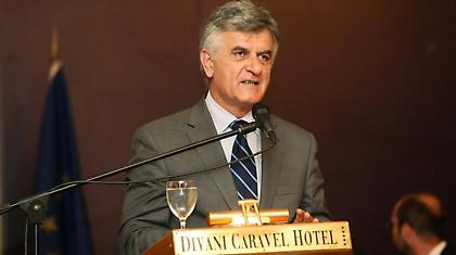 Πετσάλνικος, Παπαδήμος και ευτελισμός της πολιτικής