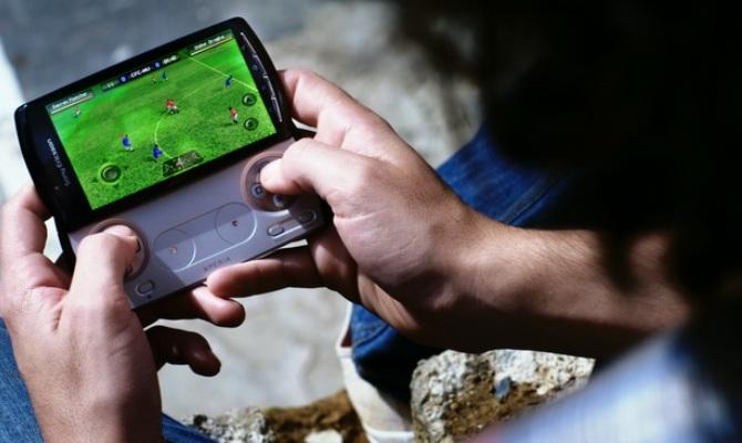 Περισσότερα PlayStation κινητά από τη Sony Ericsson