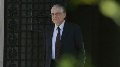 Αναβάλλεται για τις 16:00 η ορκωμοσία!