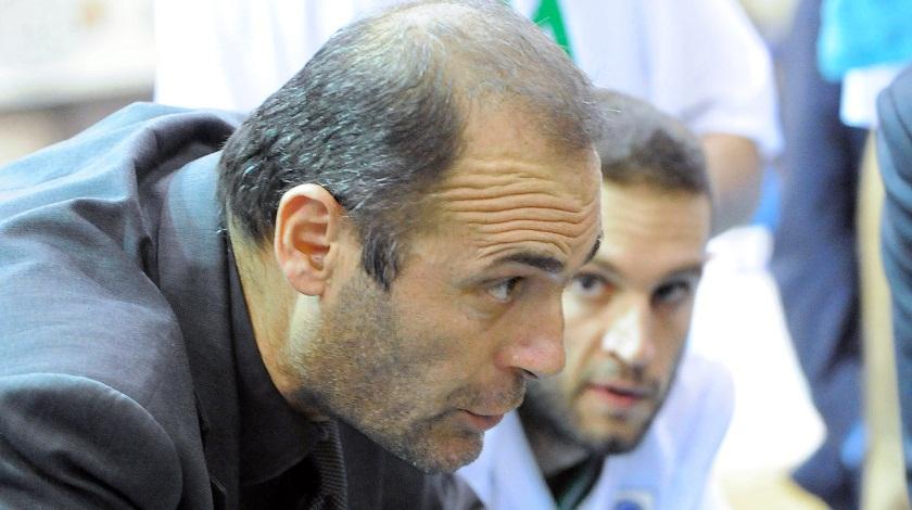 Καλαφατάκης: «Ομάδα με βαριά φανέλα»