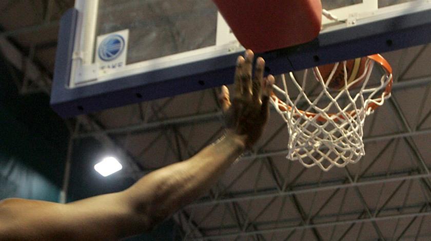 Στο βάθος… ντέρμπι