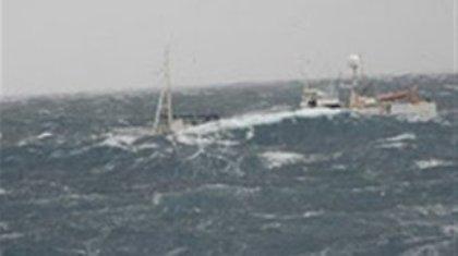 Απαγορεύτηκε ο απόπλους για Κυκλάδες εξαιτίας των ισχυρών ανέμων