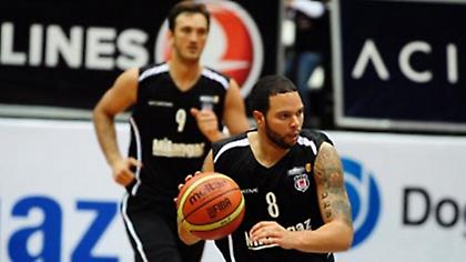 Απτόητη και με σούπερ Ντερόν η Μπεσίκτας