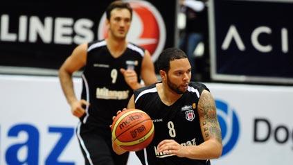 Απτόητη και με σούπερ Ντερόν η Μπεσίκτας