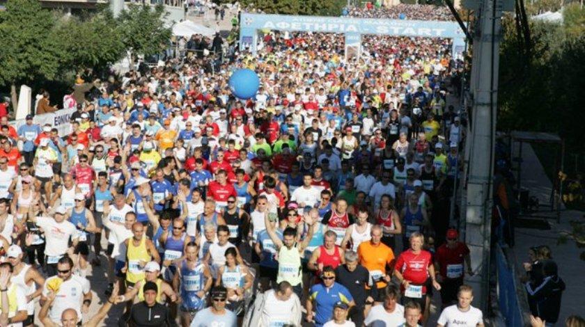 Ούτε η βροχή δεν τους σταματά…