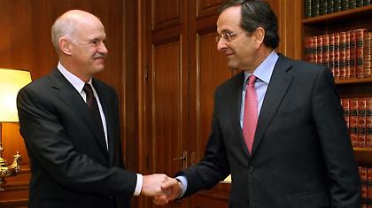 Σαμαράς και Παπανδρέου φοβούνται τον Παπαδήμο