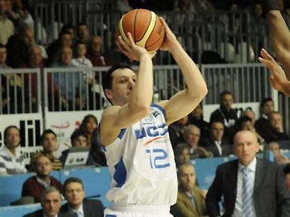 Σαρωτική Καντού, γουρλής ο Λίνος