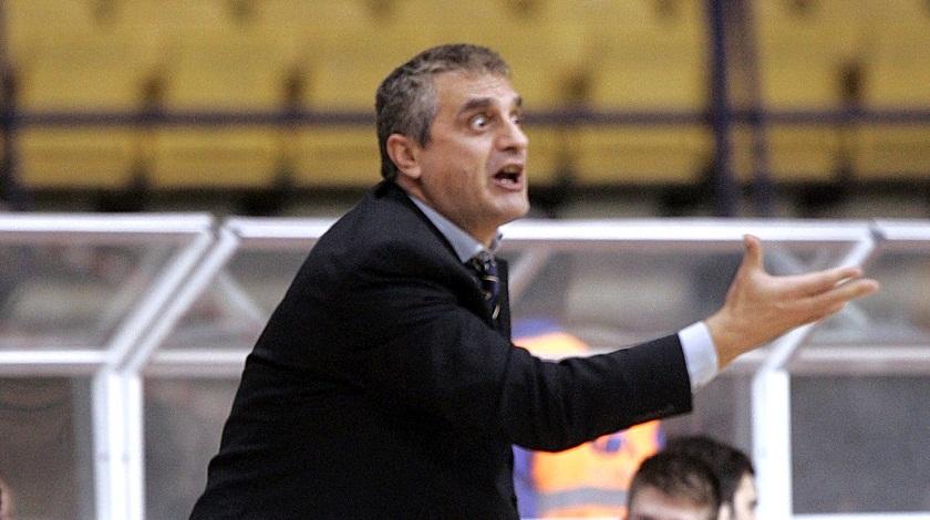 Πεδουλάκης: «Ο Ολυμπιακός βγάζει υγεία»