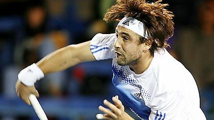 Σκαρφαλώνει ο Παγδατής