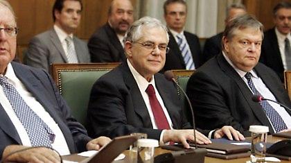 Αν δεν την αντέχουν, τουλάχιστον ας μην την πολεμήσουν