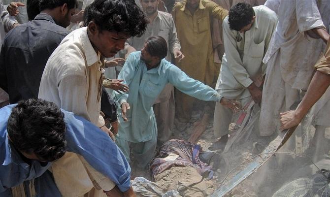 Πολύνεκρες επιθέσεις στο Πακιστάν