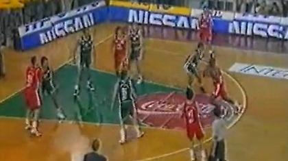 «Αιώνια» μάχη στη Γλυφάδα (video)