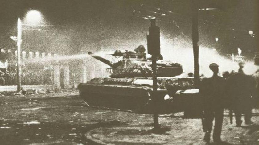 Πώς να κάτσω στο ίδιο τραπέζι μ’ αυτούς;