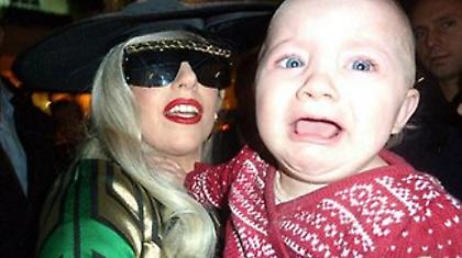 «Εφιάλτης» για τα… μωρά η Lady Gaga