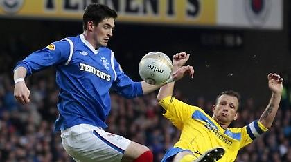 Βαθμούς χάνει…, το πρωτάθλημα δύσκολα