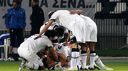 Ψάχνει το «τρίποντο»