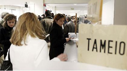 Η ύφεση οδηγεί σε νέο ασφαλιστικό