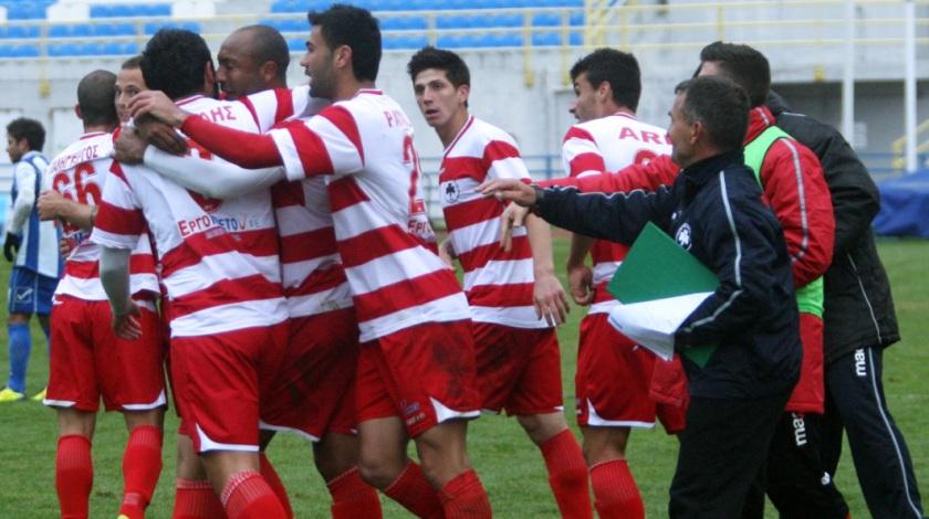 Στην κορυφή ο Πλατανιάς