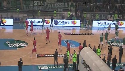 Αποθέωση και γιούχα σε... λίγα δευτερόλεπτα (WebTV)