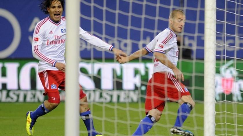 Νίκη-οξυγόνο για Αμβούργο