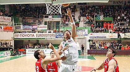 Νίκη για Καντού, ζόρια για Σιένα