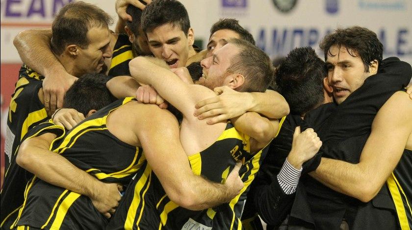 Συγχαρητήρια και παράπονα από την ΑΕΚ