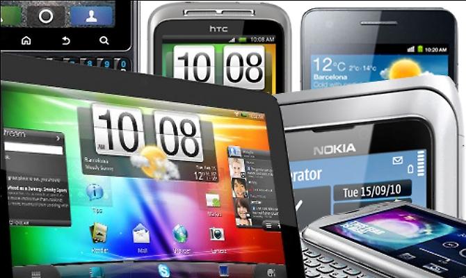 To mainstream κοινό στρέφεται στα smartphones