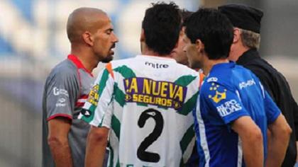 Διακοπή αγώνα στην Αργεντινή (video)